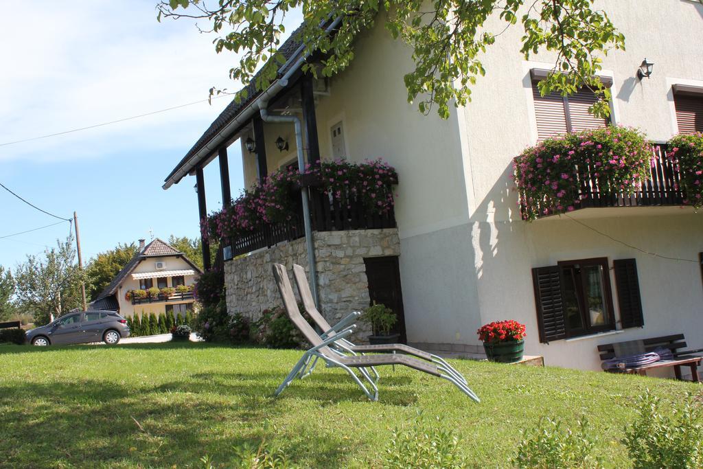 House Milan Hotel Rastovača Eksteriør billede