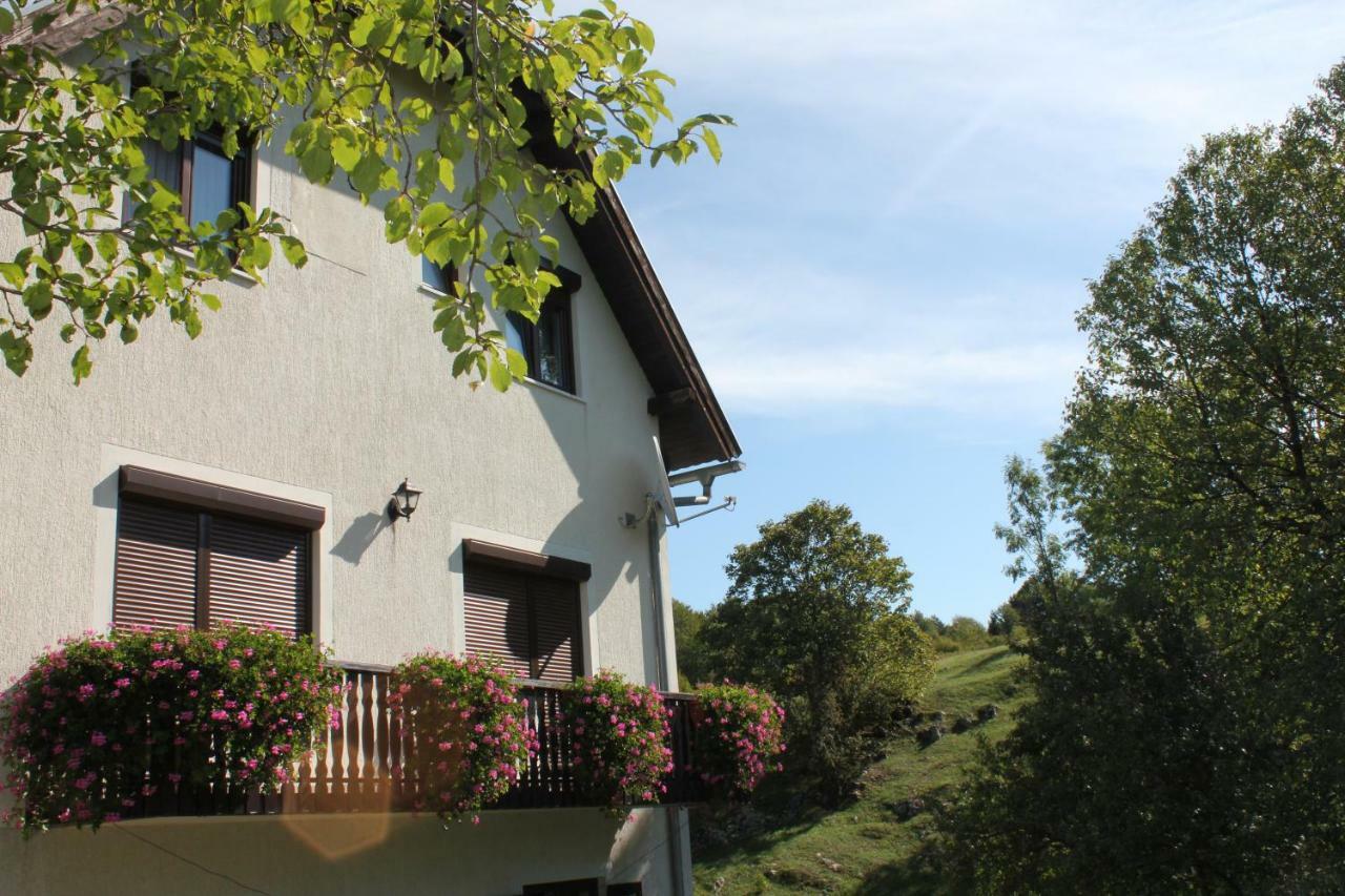 House Milan Hotel Rastovača Eksteriør billede